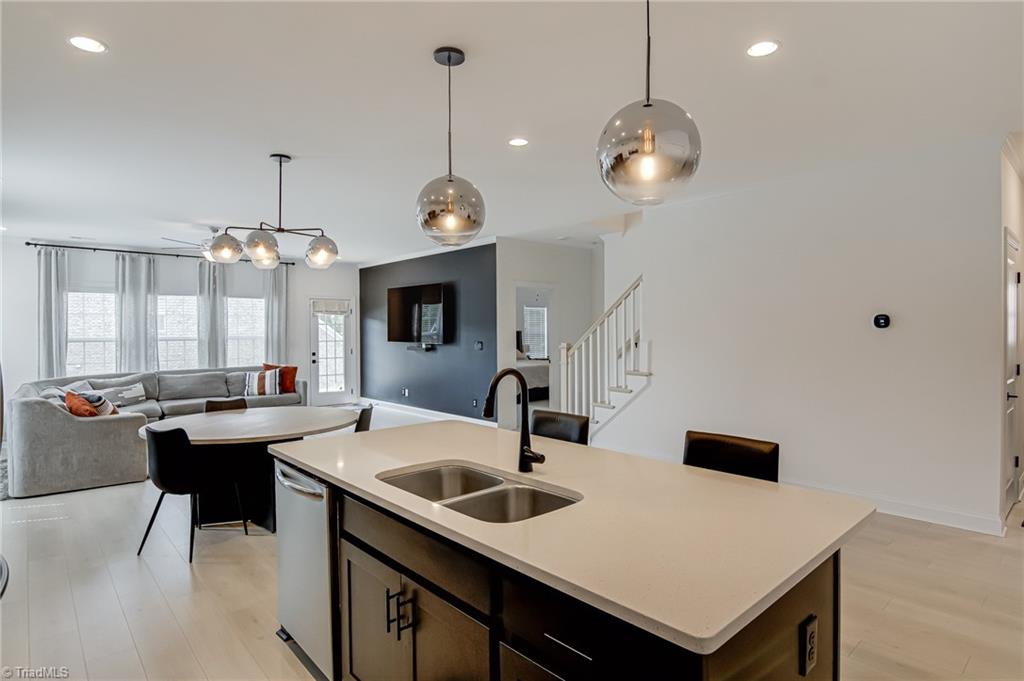 2707 Cottage Hill Lane, Winston-Salem