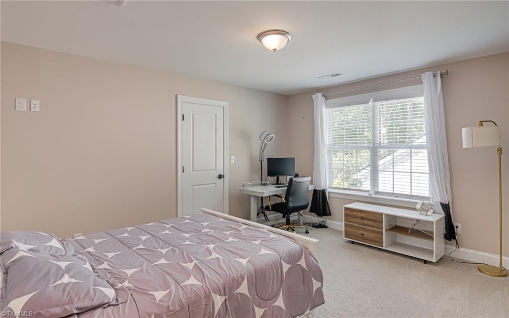 2707 Cottage Hill Lane, Winston-Salem