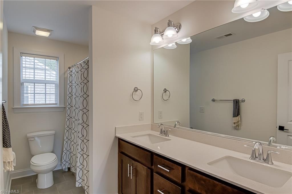 2707 Cottage Hill Lane, Winston-Salem