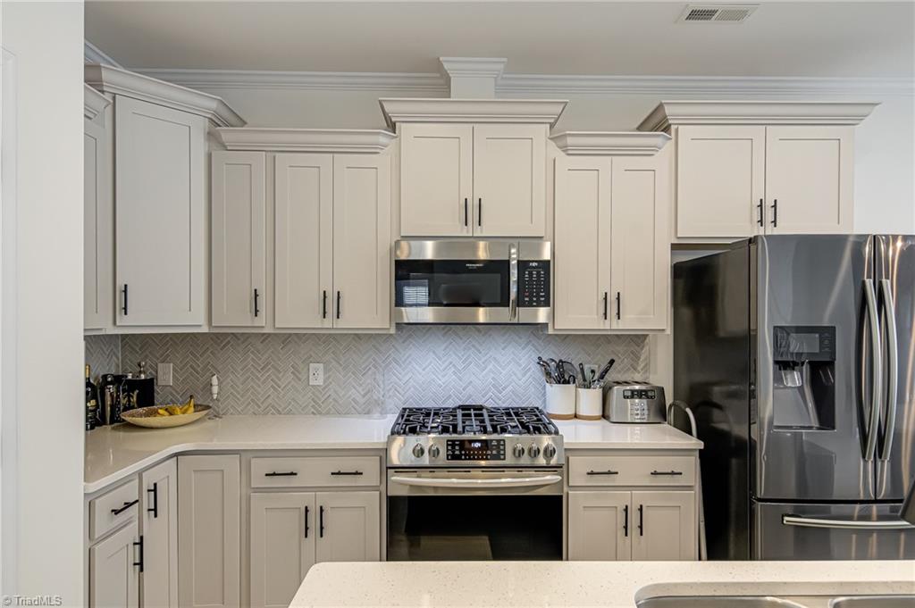 2707 Cottage Hill Lane, Winston-Salem