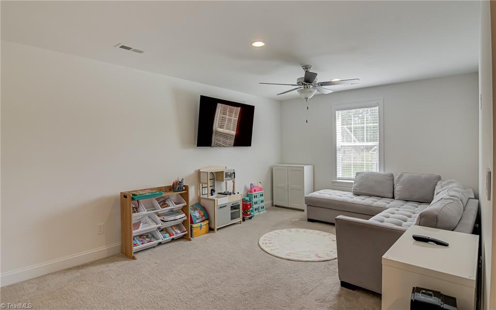 2707 Cottage Hill Lane, Winston-Salem