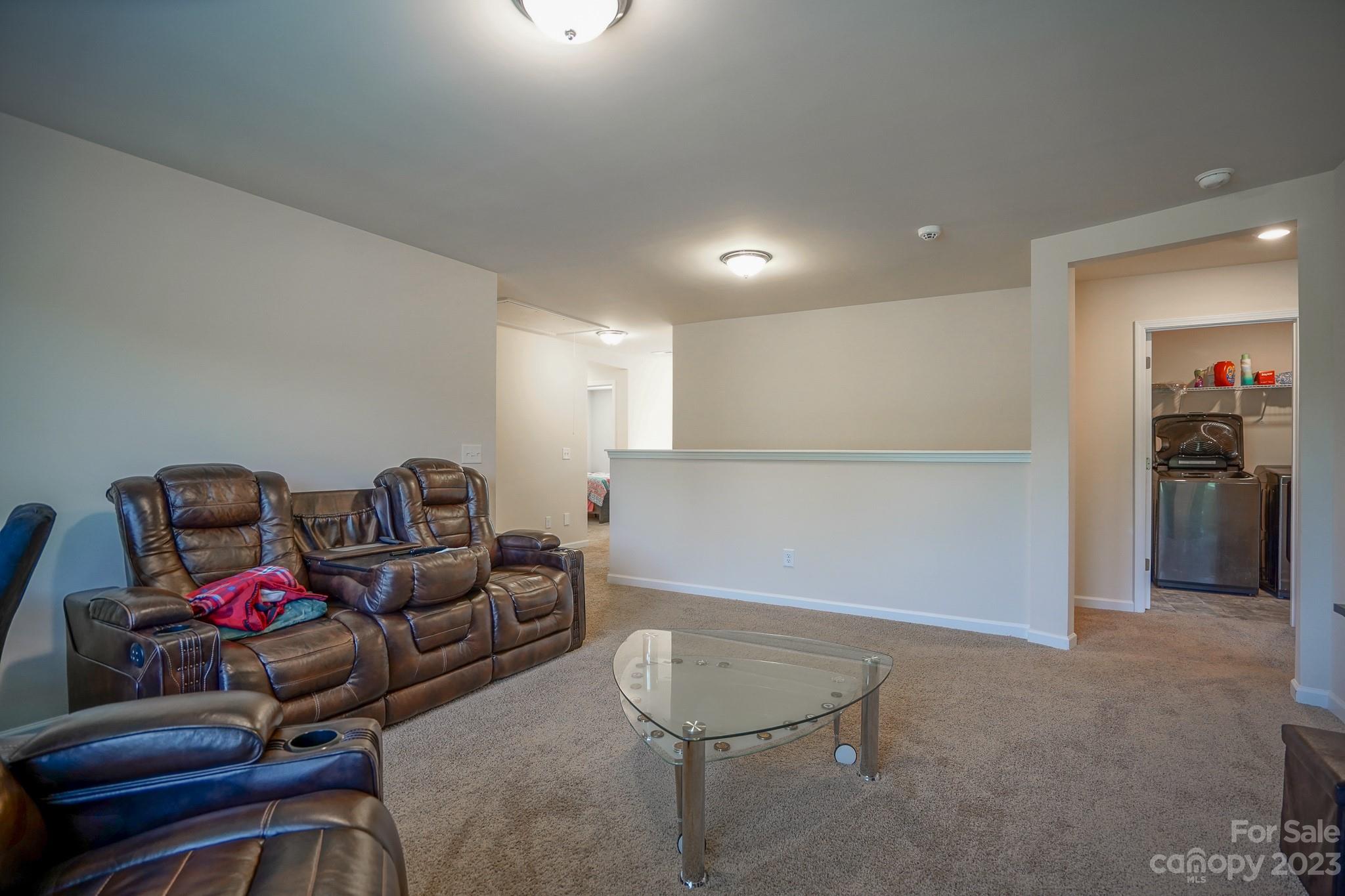 246 Heatherland Drive