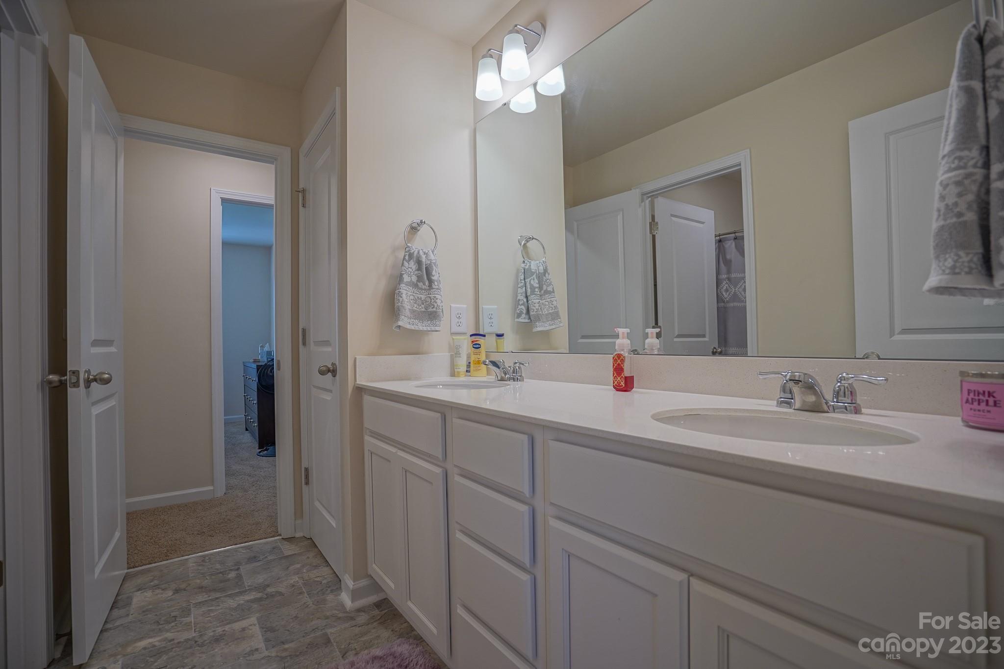 246 Heatherland Drive