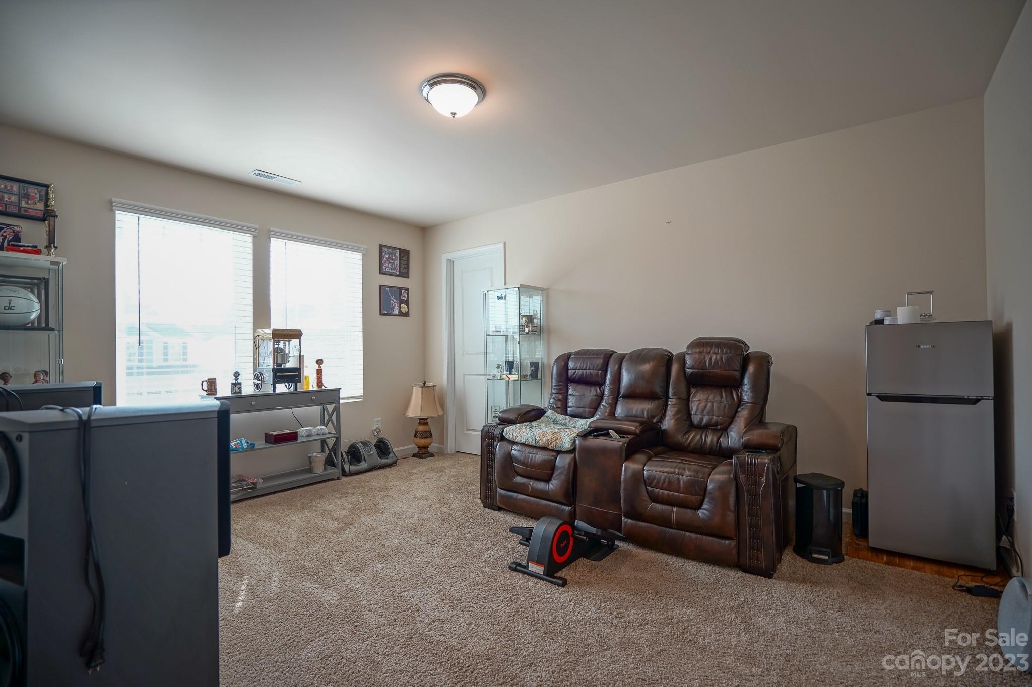 246 Heatherland Drive