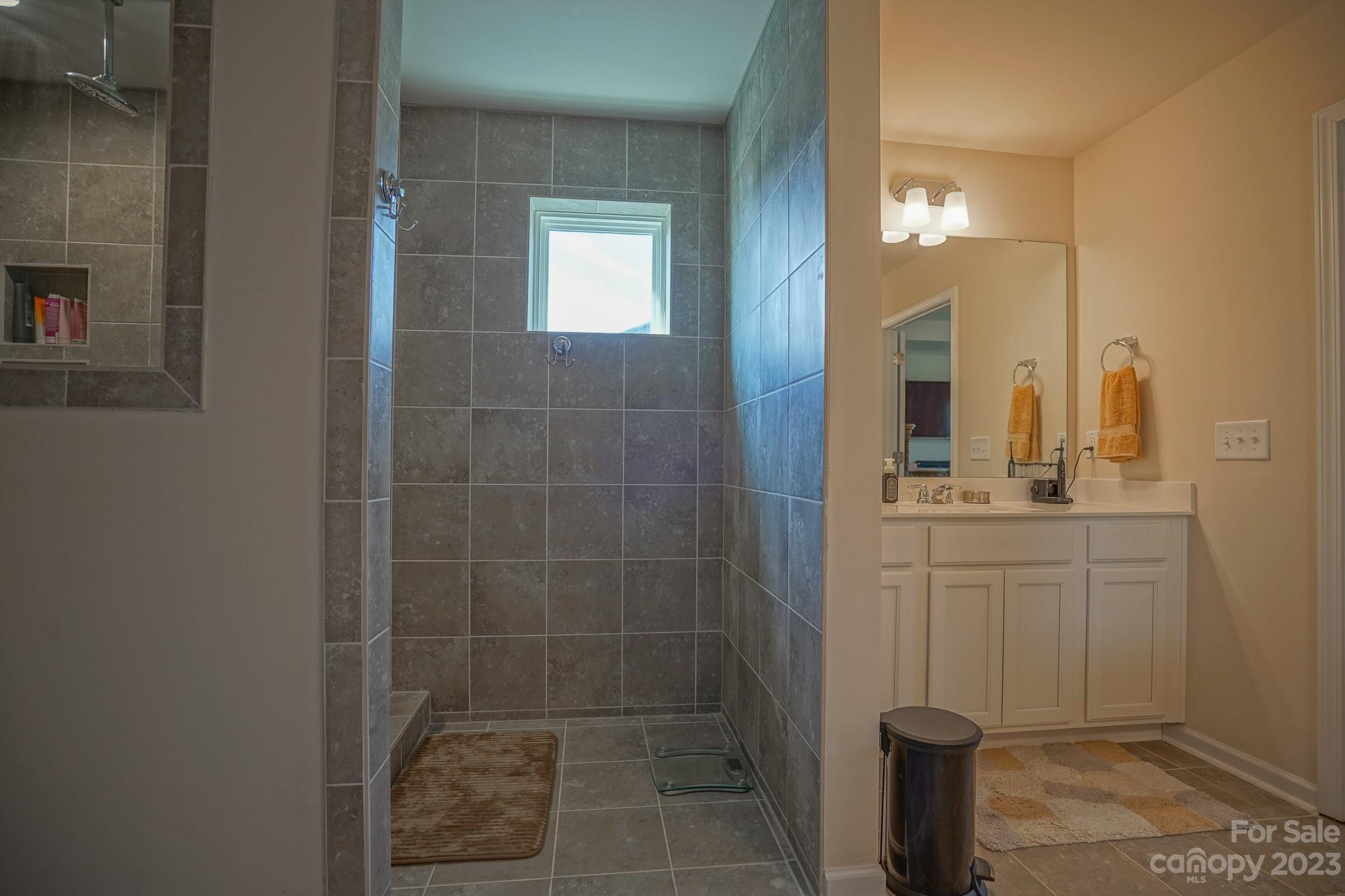 246 Heatherland Drive
