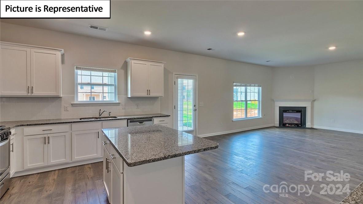 8060 Kennesaw Drive