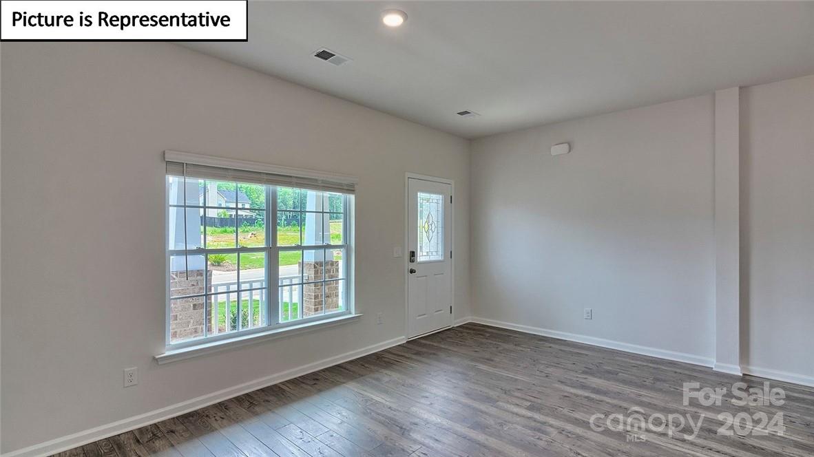8060 Kennesaw Drive