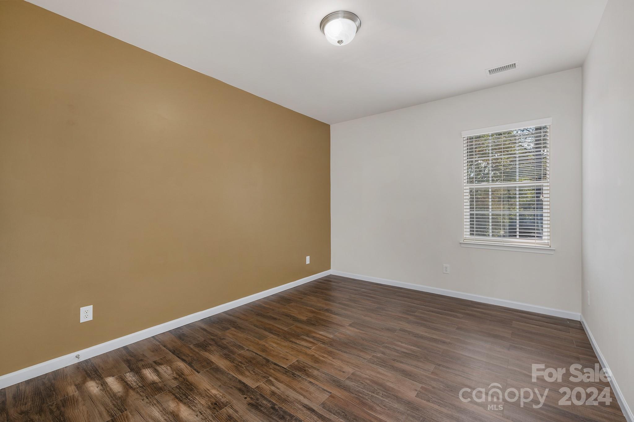 6207 Breckfield Court