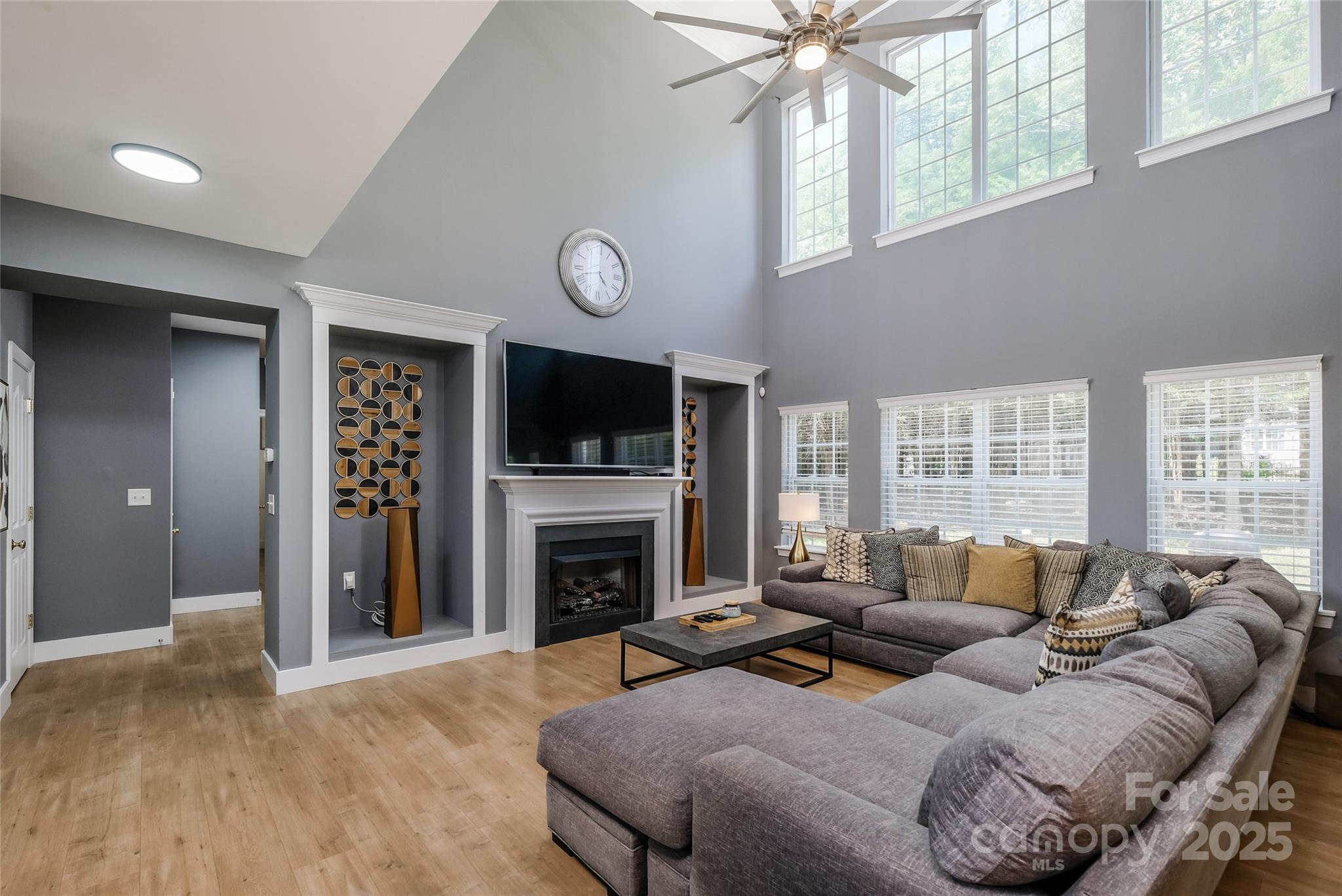 2002 Ledare Lane Unit: 70
