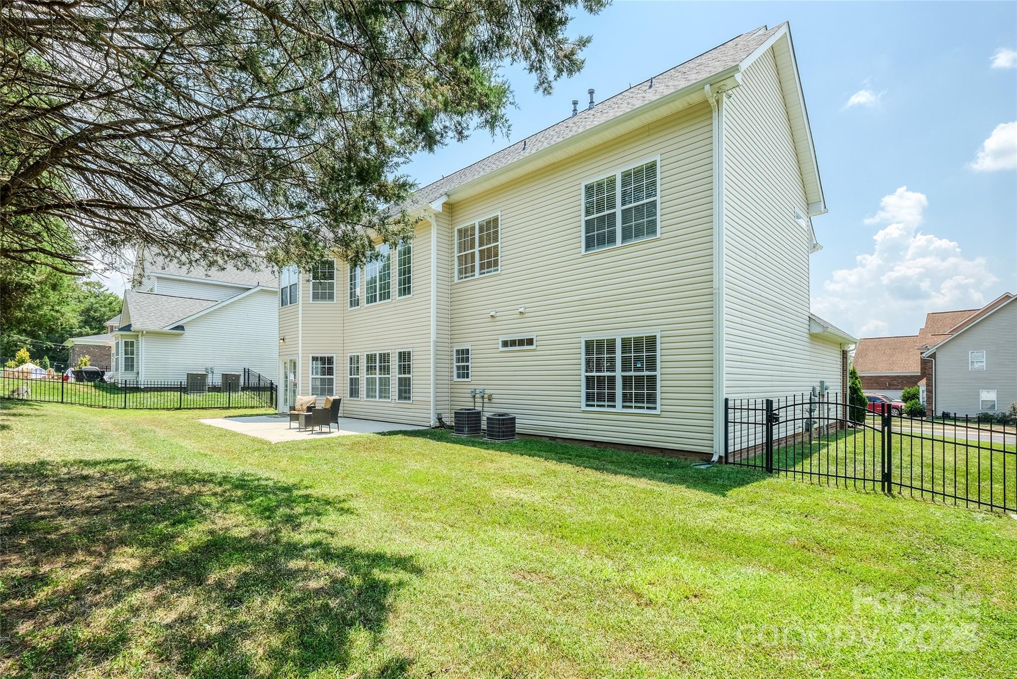 2002 Ledare Lane Unit: 70
