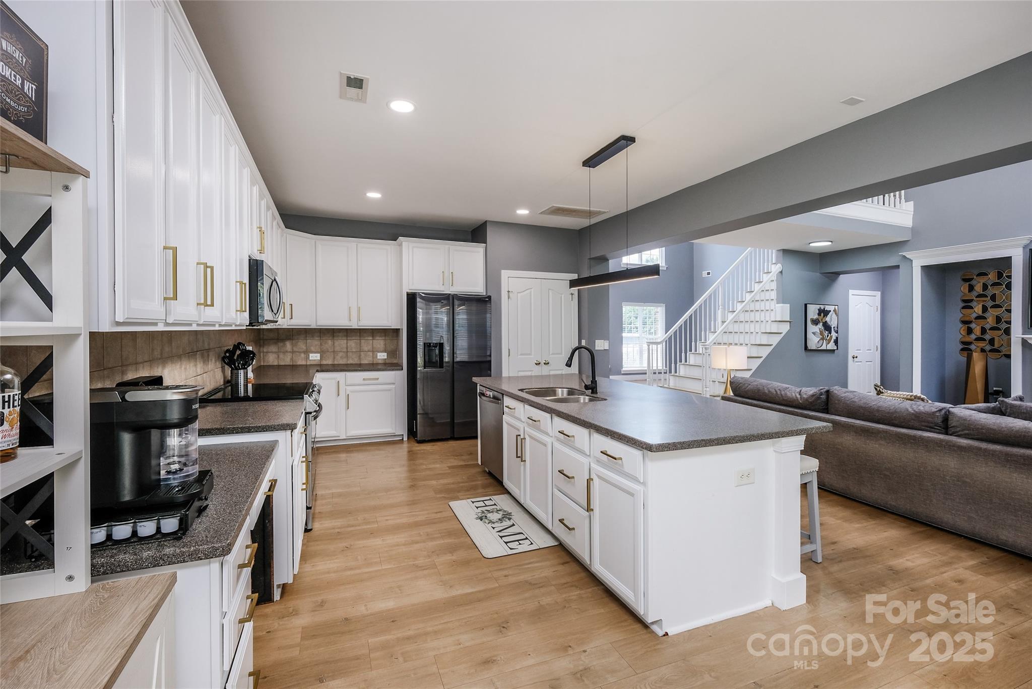 2002 Ledare Lane Unit: 70