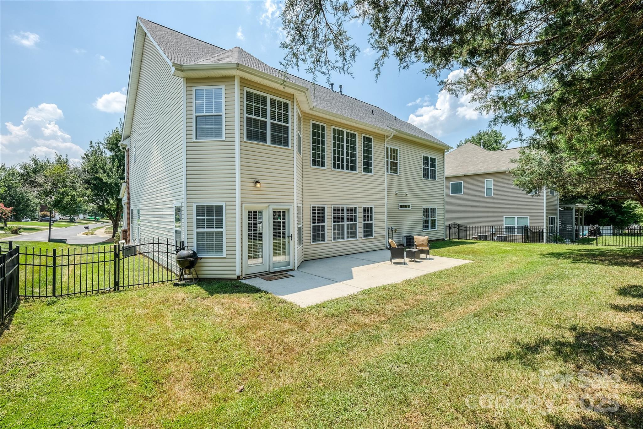 2002 Ledare Lane Unit: 70