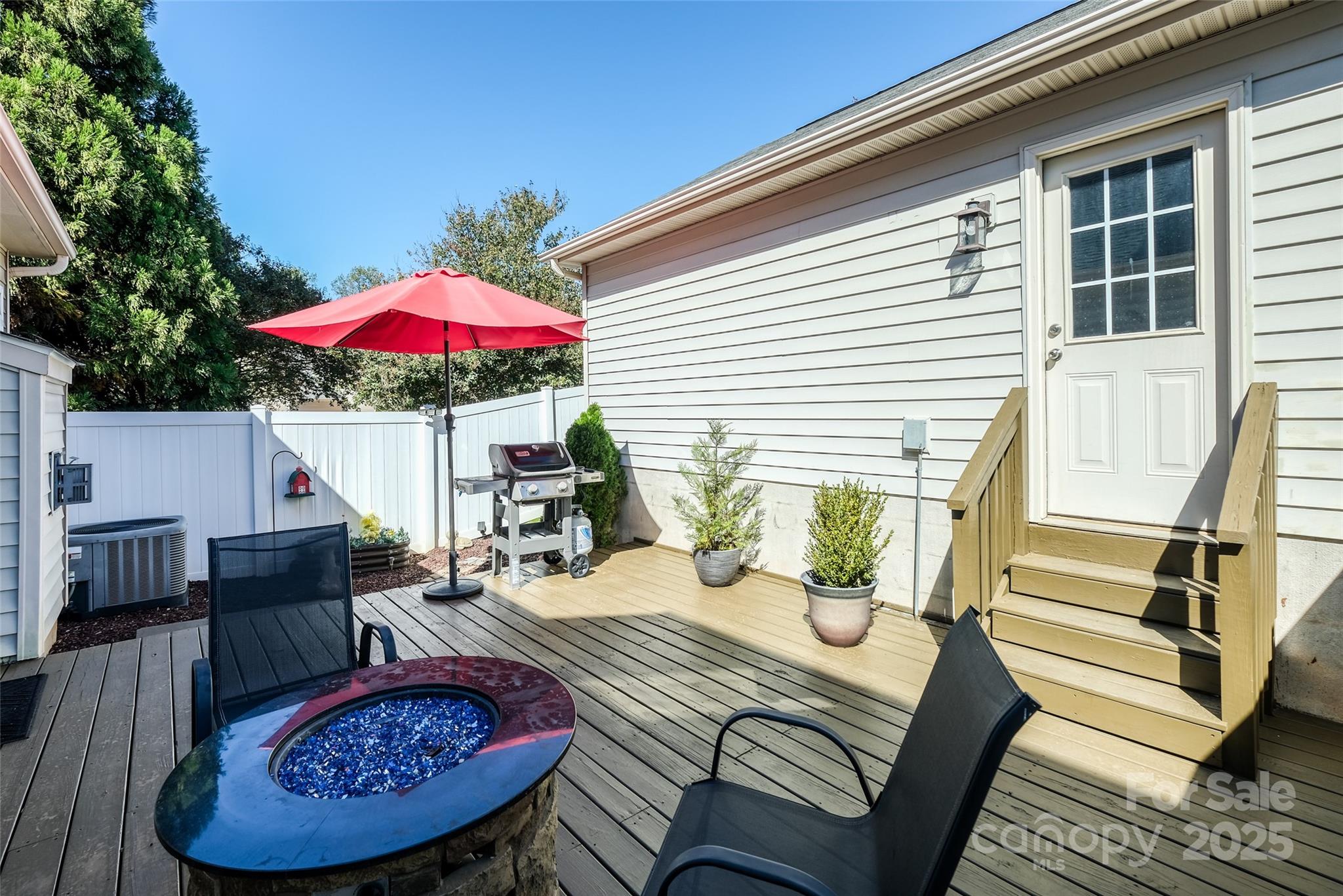 8236 Bridgegate Drive Unit: 326