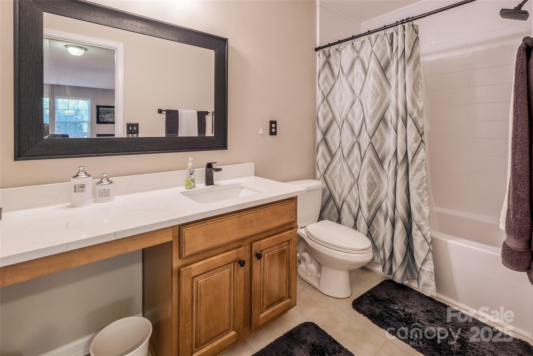 8236 Bridgegate Drive Unit: 326