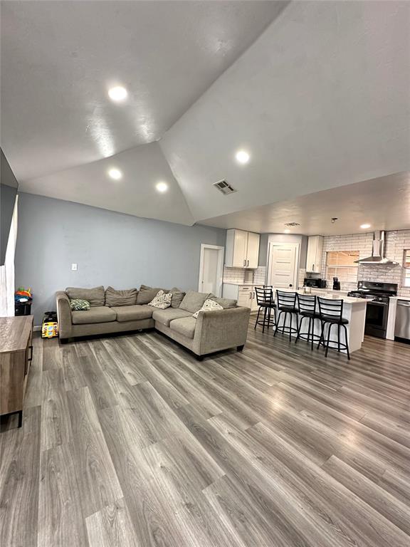 3216 NW 31st Street