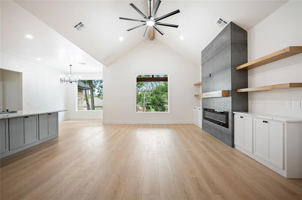 2705 NW 40th Street