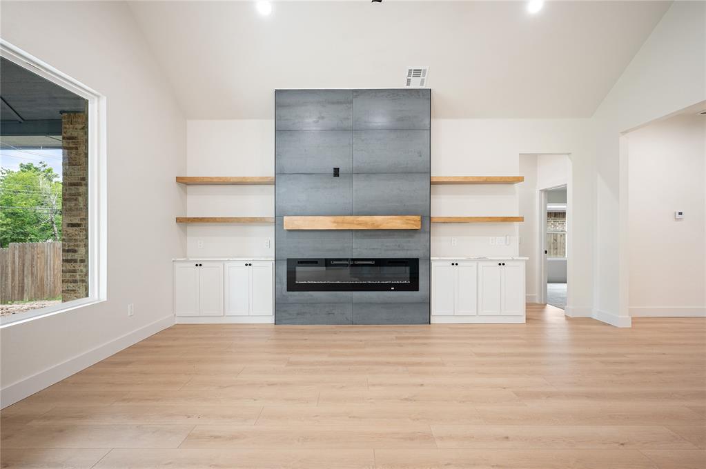 2705 NW 40th Street