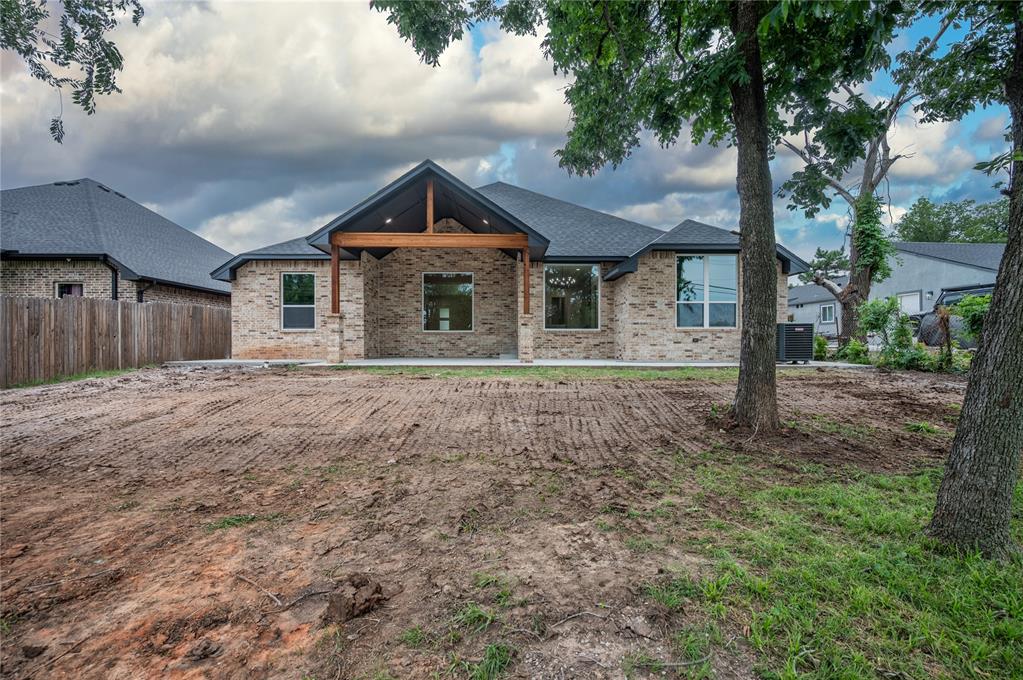 2705 NW 40th Street