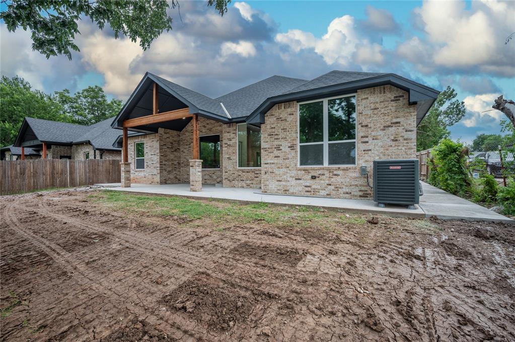 2705 NW 40th Street