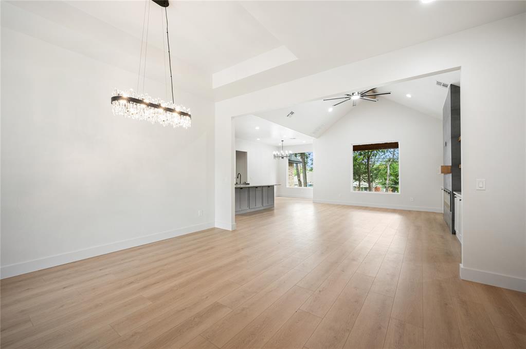 2705 NW 40th Street