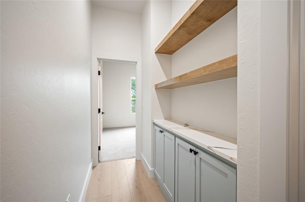 2705 NW 40th Street
