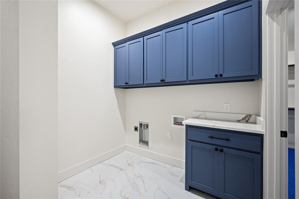2705 NW 40th Street