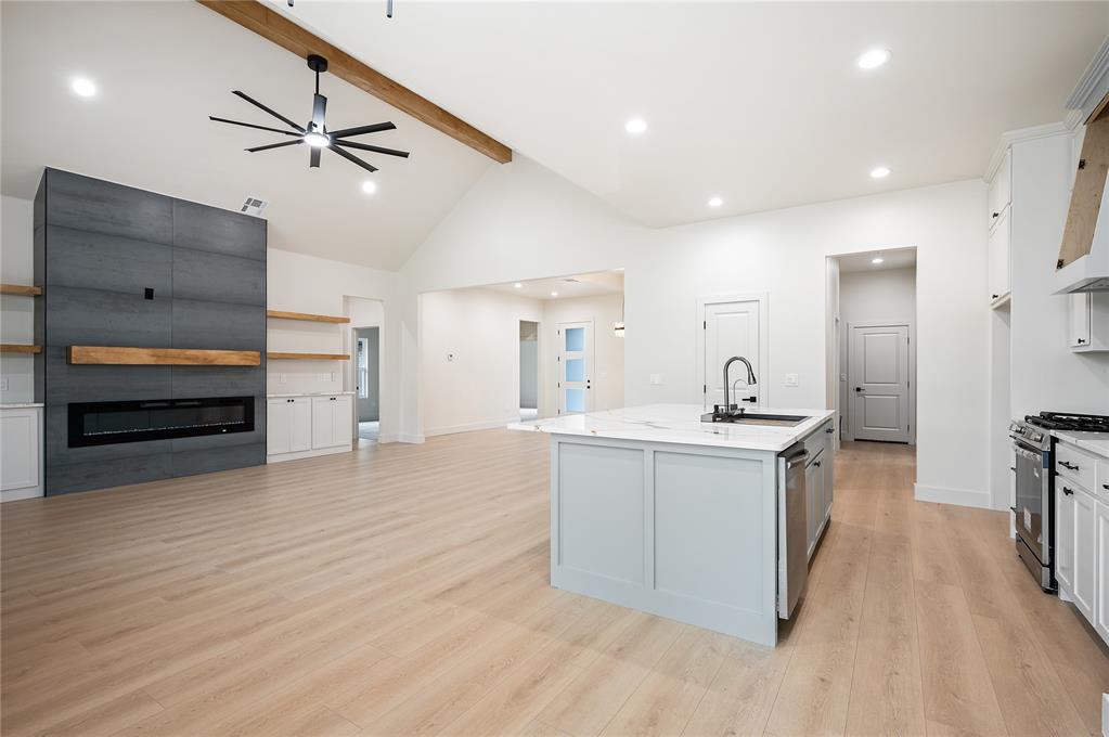 2705 NW 40th Street
