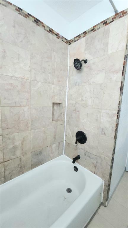 537 NW 114th Street