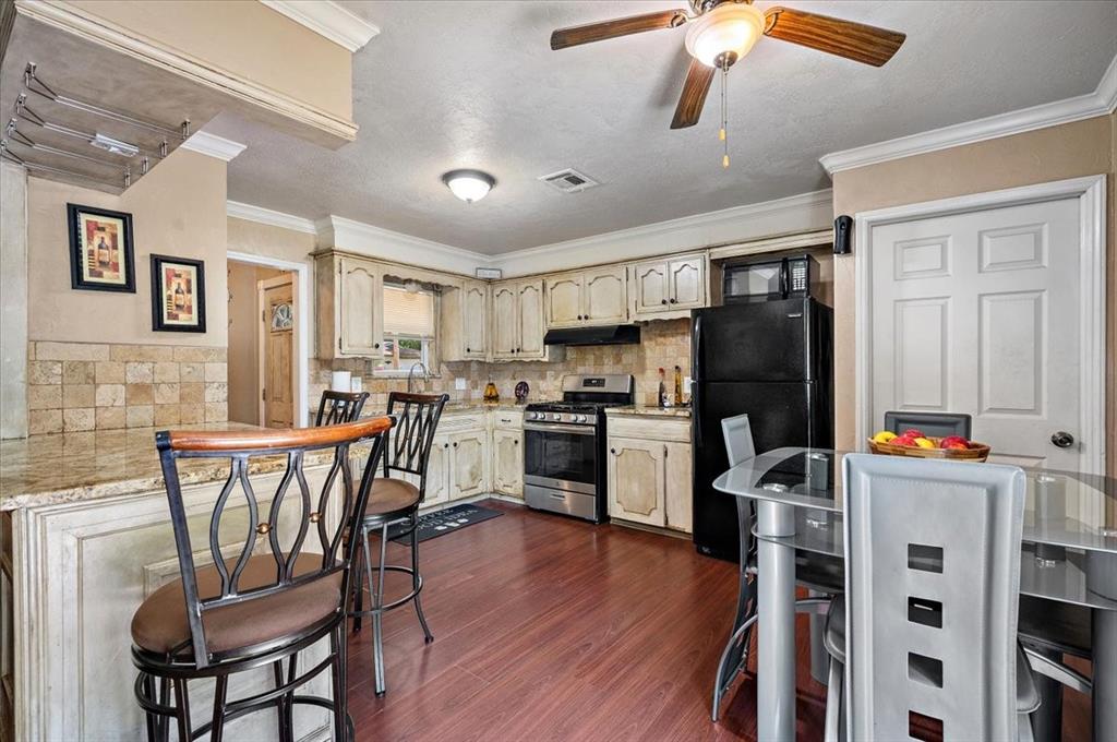 508 N Tompkins Drive