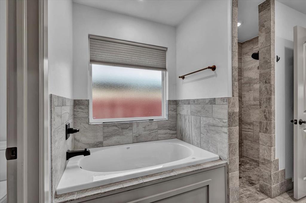 9120 NW 121st Street