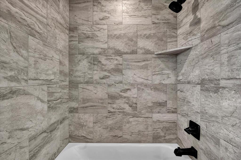 9120 NW 121st Street