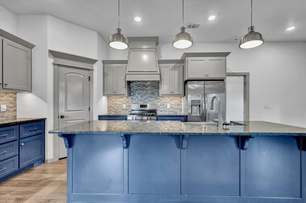 9120 NW 121st Street