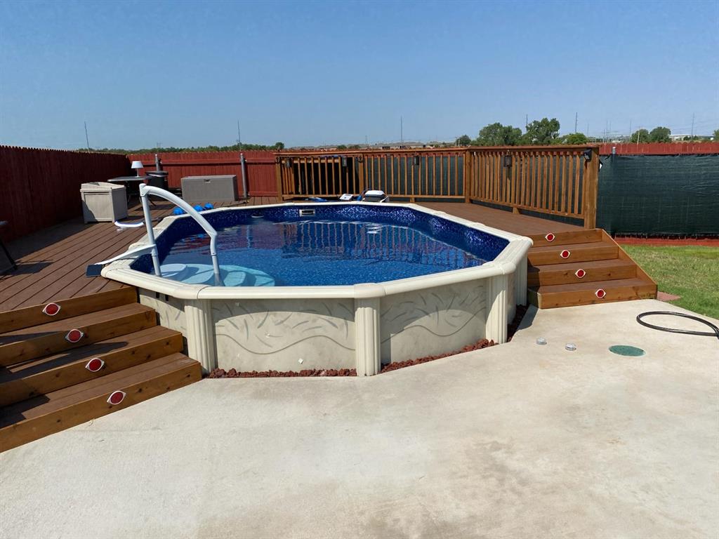 9120 NW 121st Street