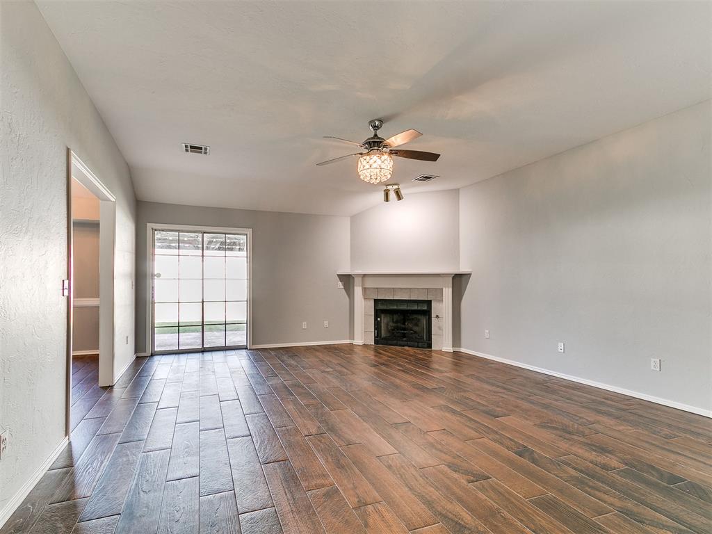 2000 NW Sunrise Drive
