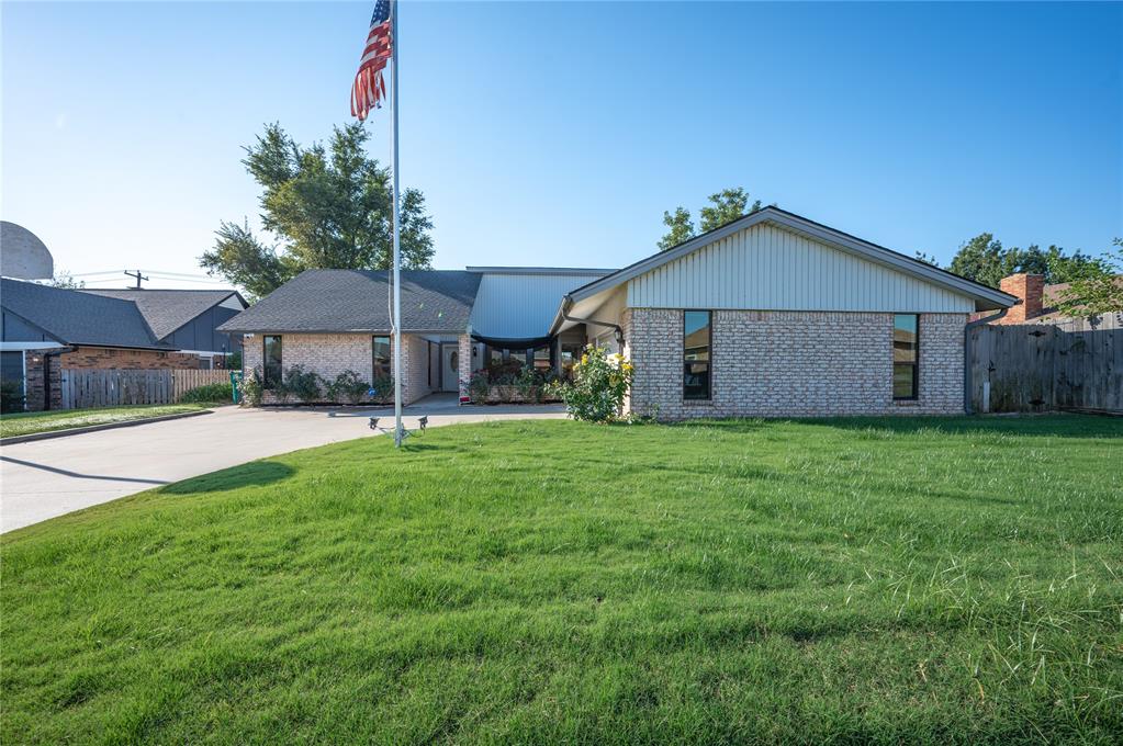 1008 SW 118th Place