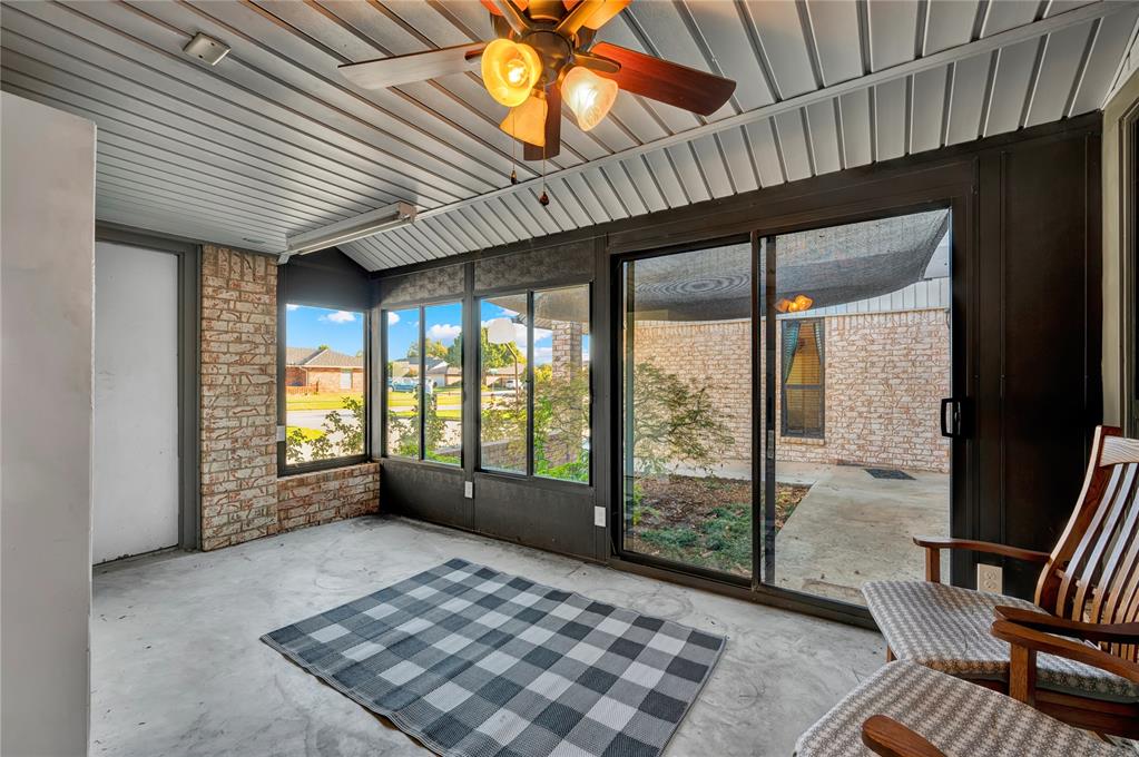 1008 SW 118th Place
