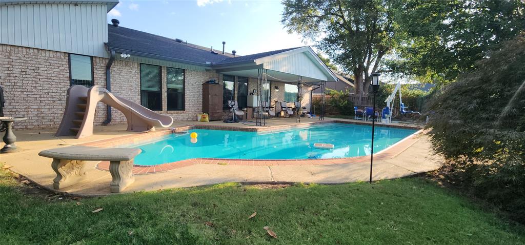 1008 SW 118th Place