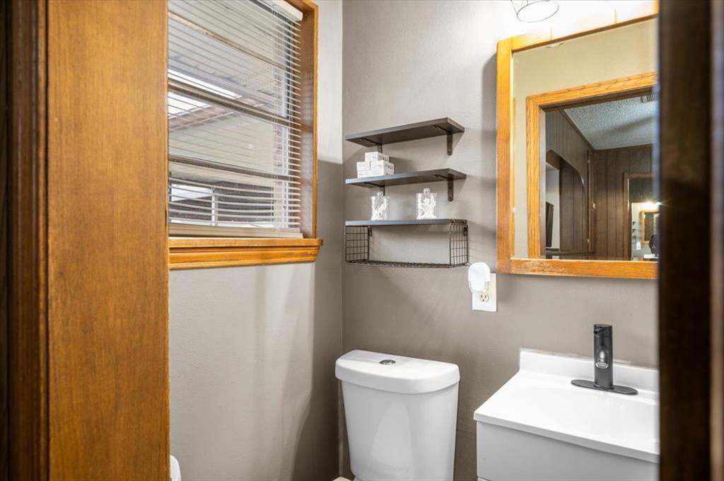 33 SW 54th Street