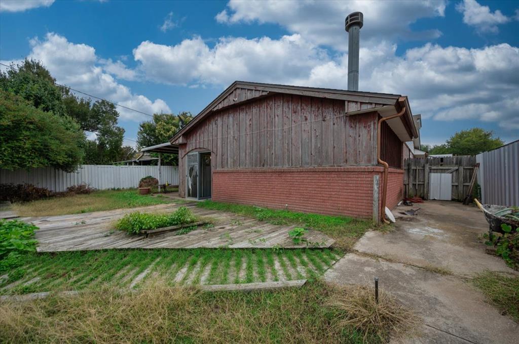 33 SW 54th Street