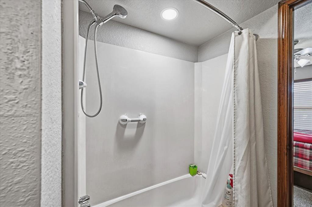 10203 Shadowview Drive