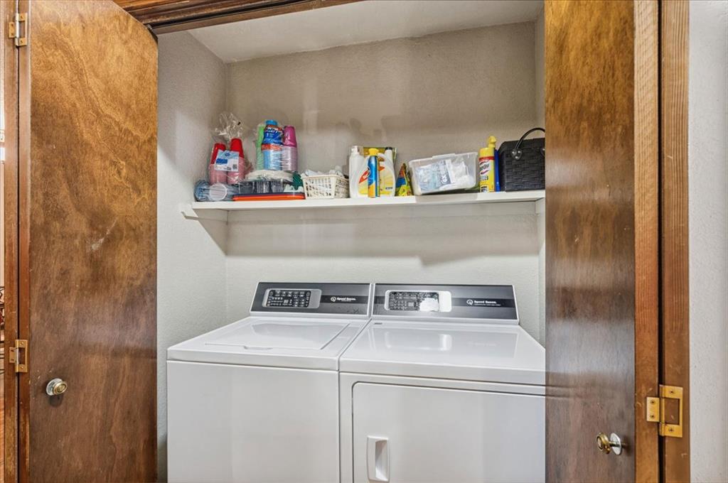 10203 Shadowview Drive