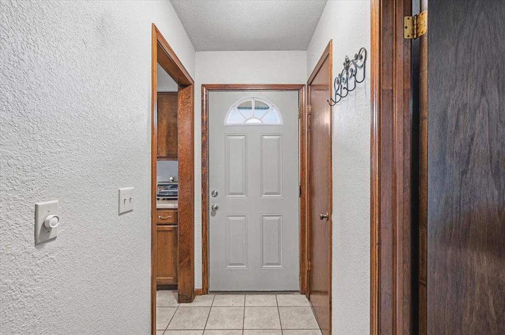 10203 Shadowview Drive