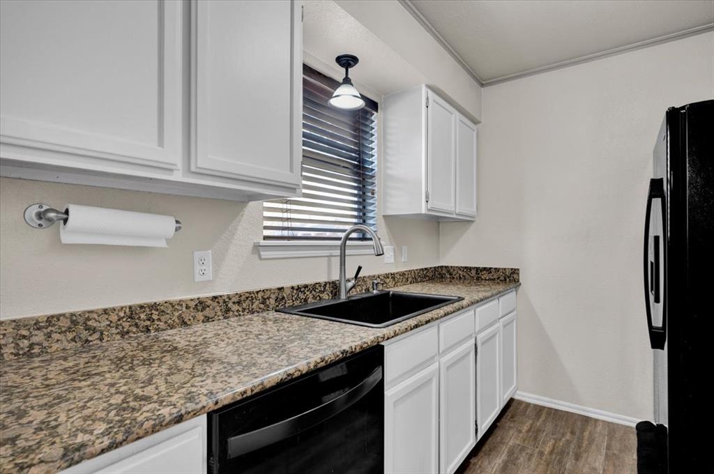 10201 Shadowview Drive