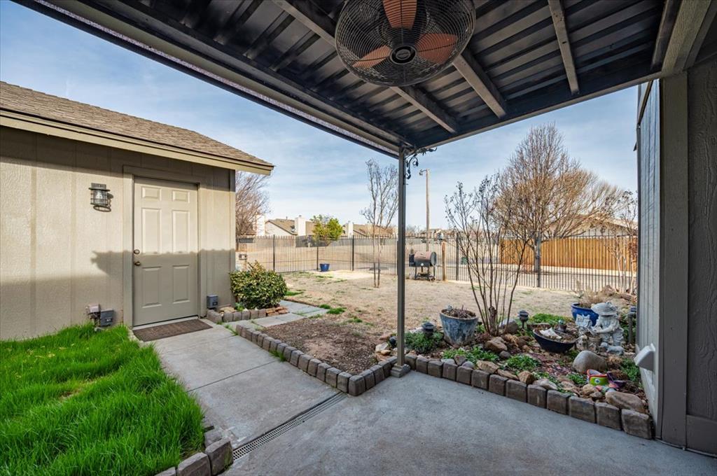 10201 Shadowview Drive