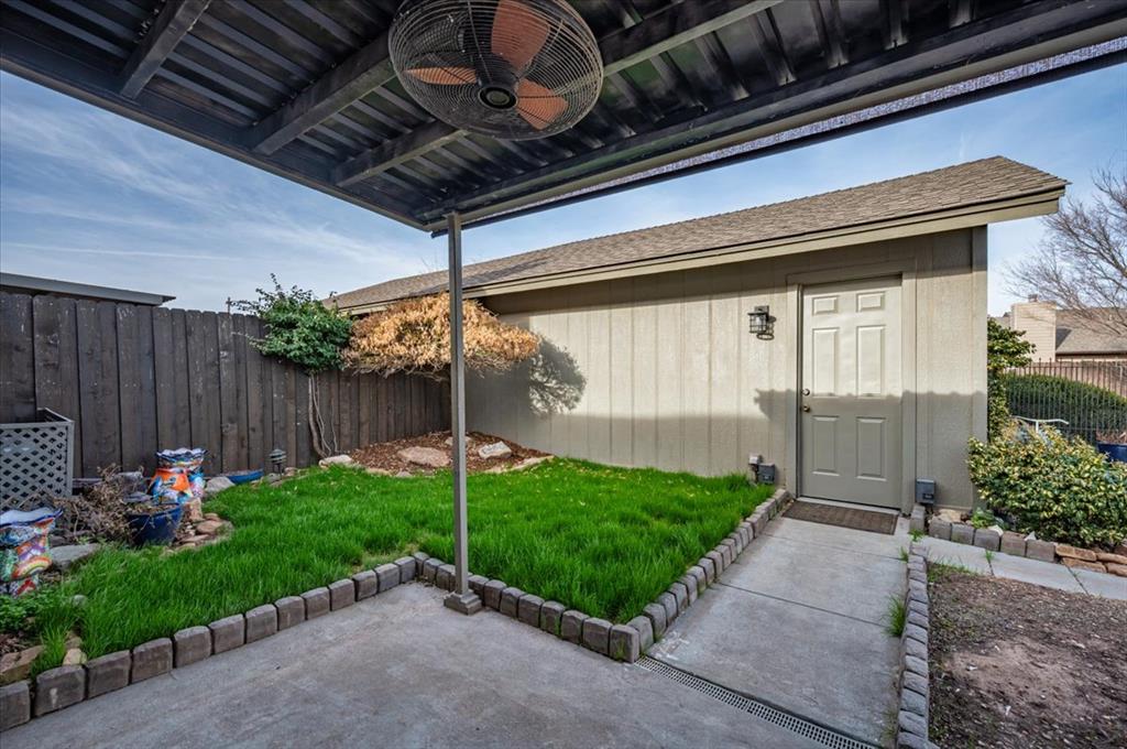 10201 Shadowview Drive