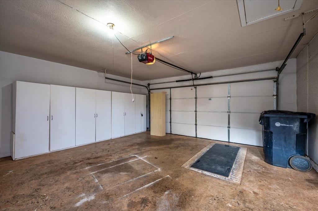 10201 Shadowview Drive