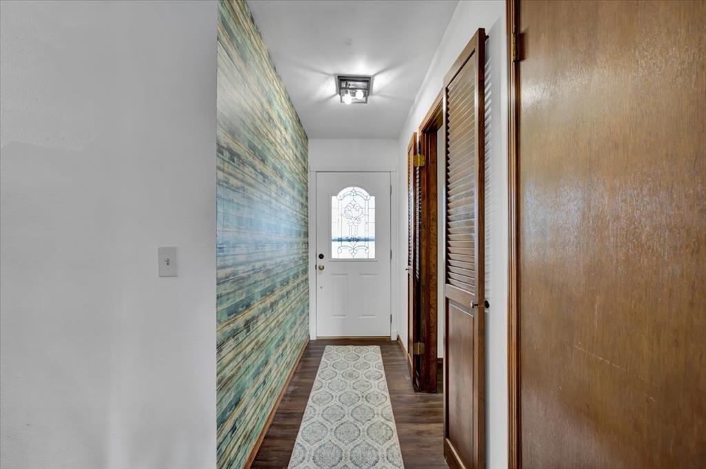 5009 Oak Manor Drive