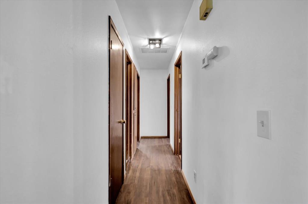 5009 Oak Manor Drive