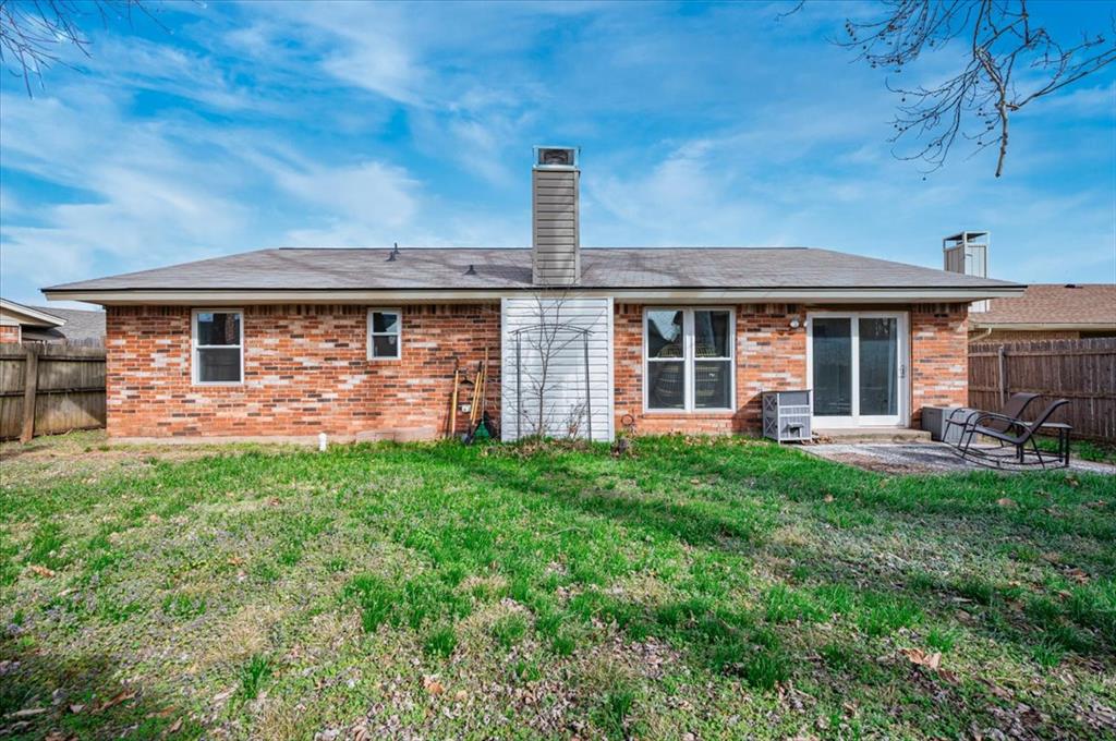 5009 Oak Manor Drive