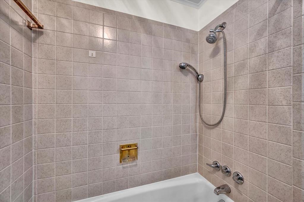 201 Burlingame Drive